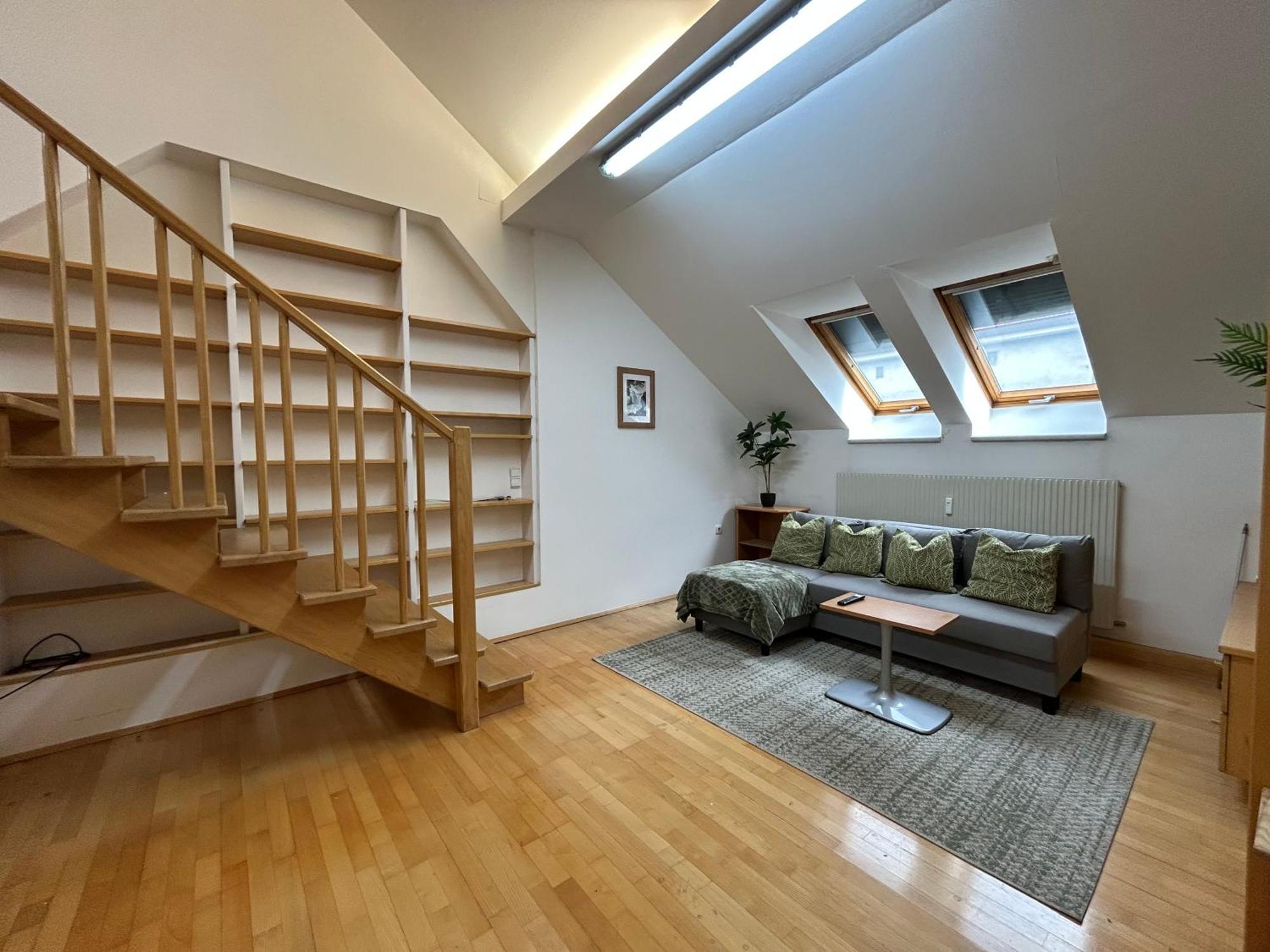 Apartment Stayroom - V13