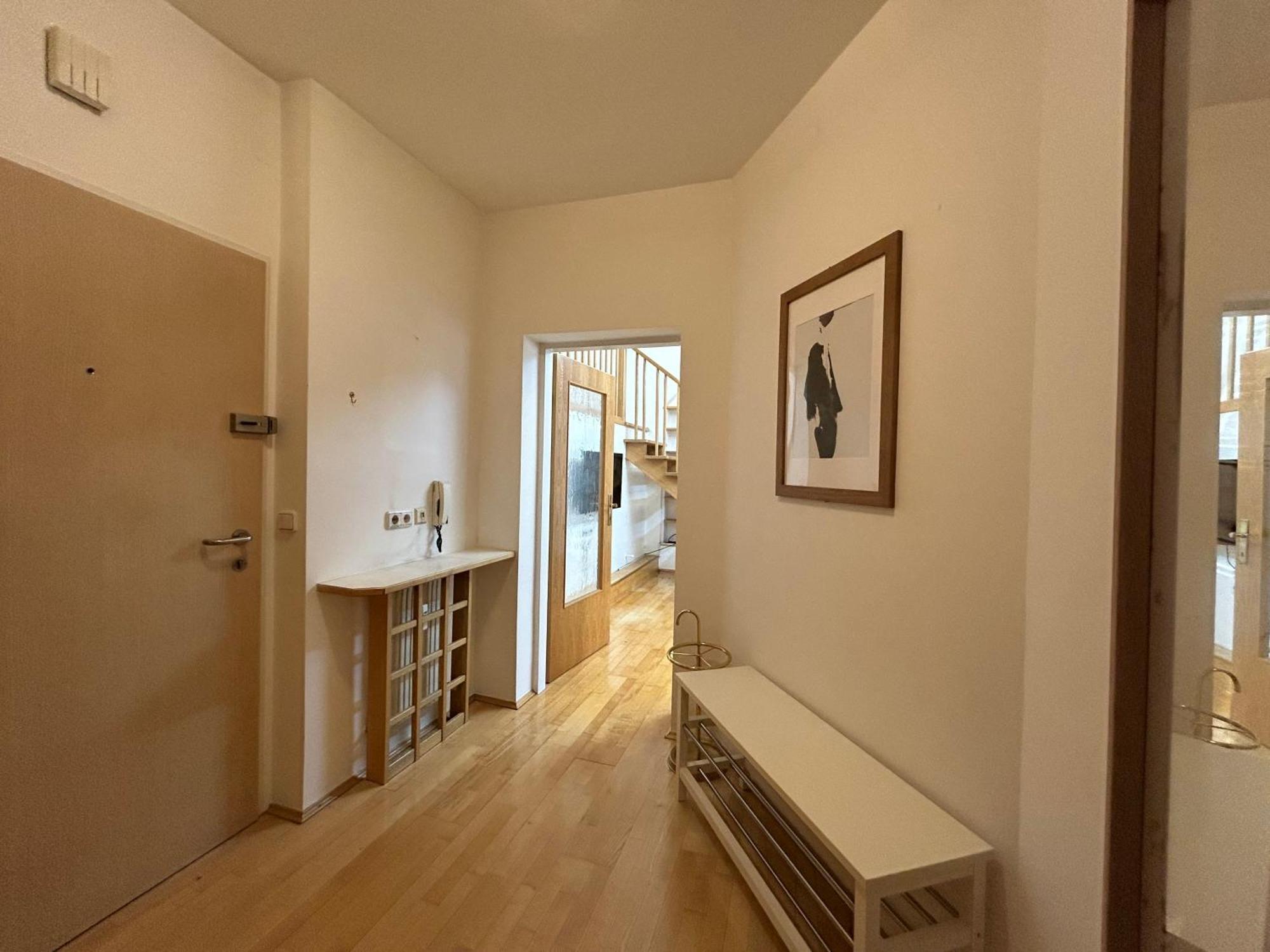 Stayroom - V13 Apartment